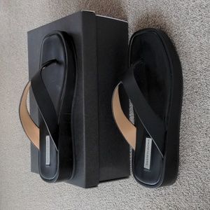 Saks Fifth Avenue, Black Leather Platform Flipflops, Size 8.5